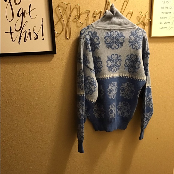 Vintage Sport Obermeyer Turtleneck Sweater - Picture 3 of 11